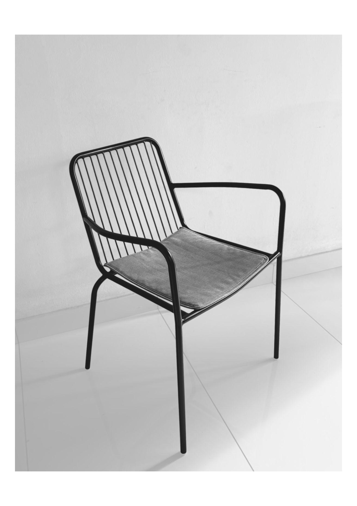 Accent Wire Lounge Chair